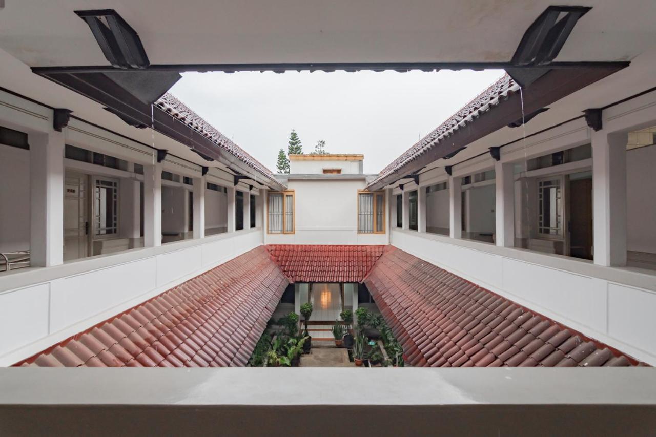 Koolkost Near Bandung Station Hotel Exterior photo